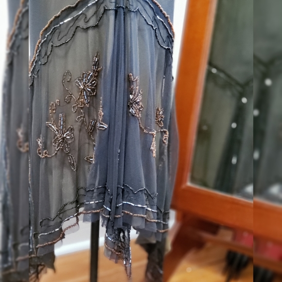 Beaded skirt - Picture 2 of 6